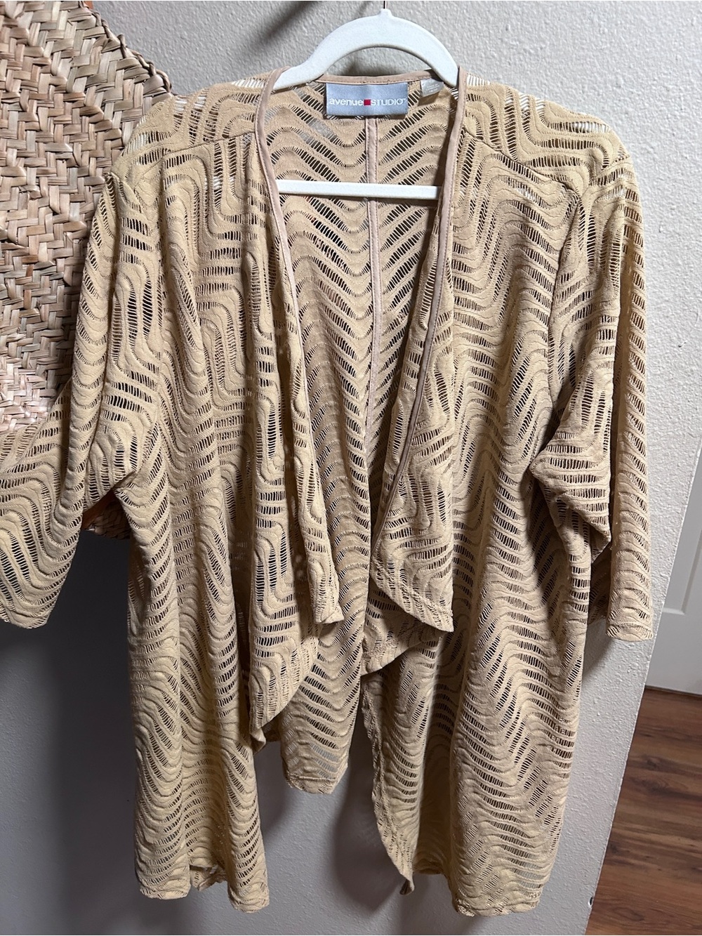 Avenue Beige Open-Front Lace-Pattern Tunic
